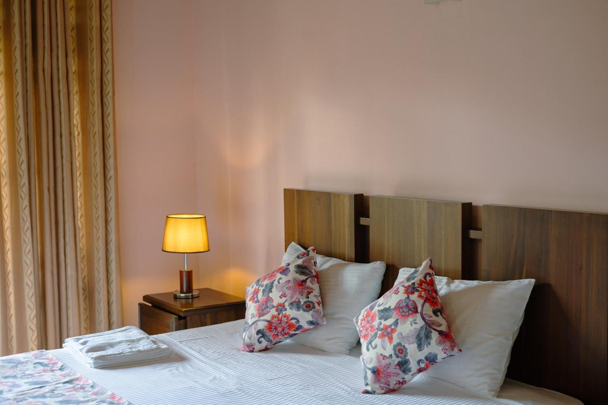 Bigcity Villa - Airport Transit Hotel Катунаяка Екстер'єр фото