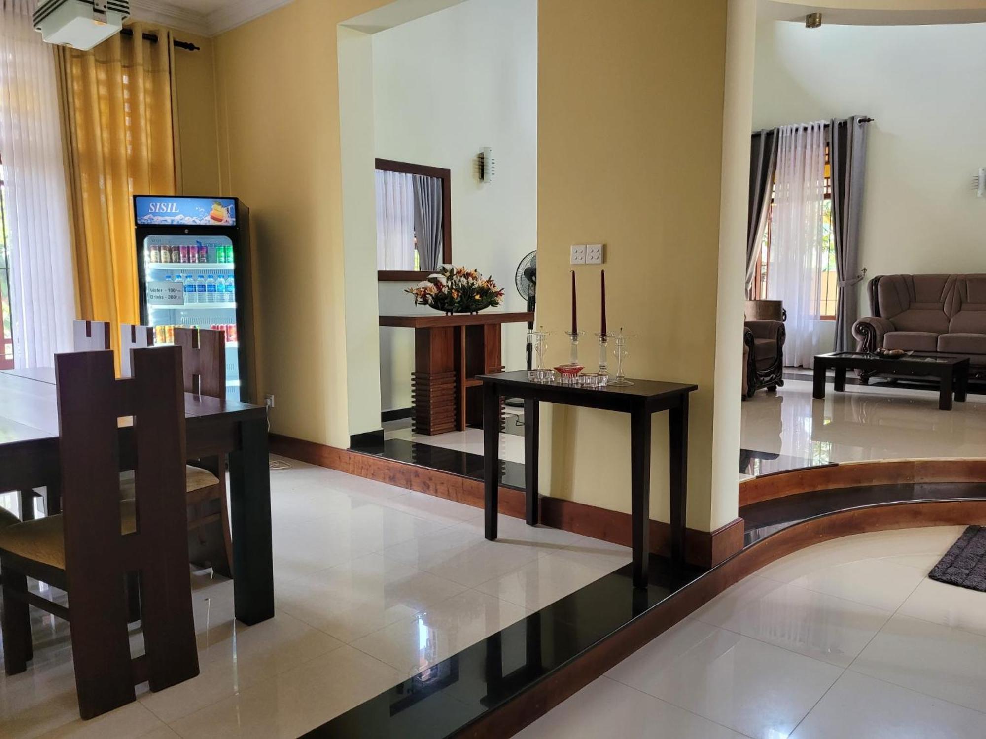 Bigcity Villa - Airport Transit Hotel Катунаяка Екстер'єр фото